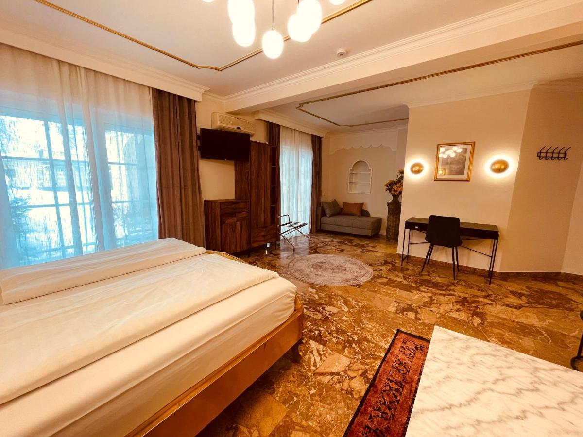 Gaestehaus Am Stadtpark Vöcklabruck Екстериор снимка